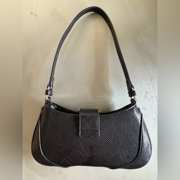 Black Faux Snake Skin Shoulder Bag - Picture 2 of 16